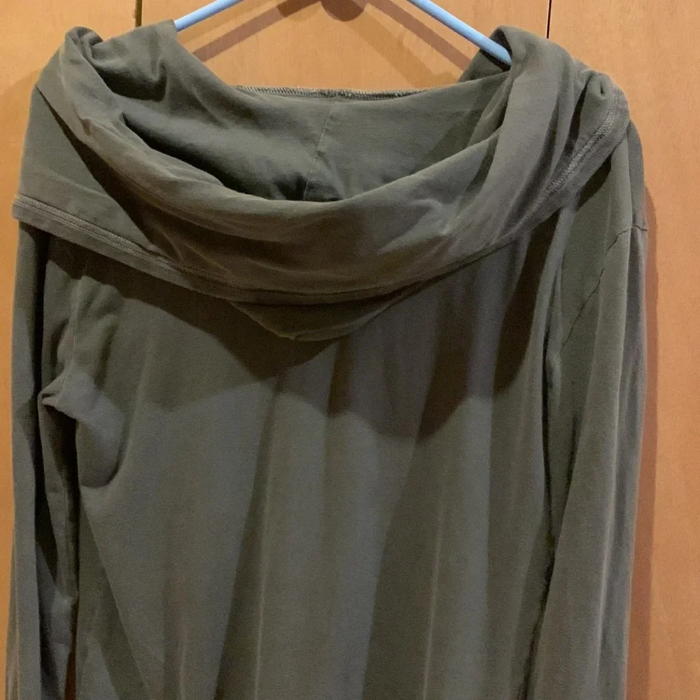 “We the Free “ top/jacket - Picture 3 of 4